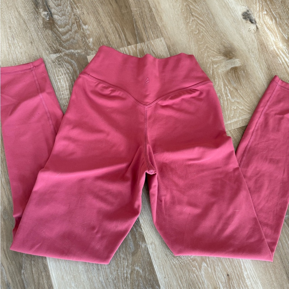 P’tula Raspberry Sierra High-Waisted Leggings